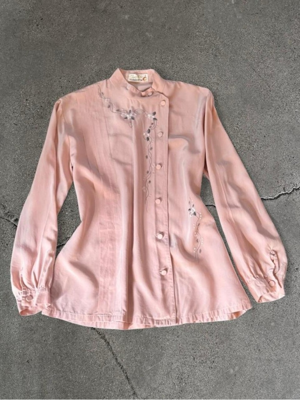 Vintage Embroidered Pink Blouse - Unbranded